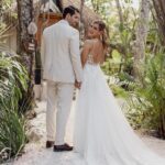 Jhendelyn Nuñez Instagram – Ahora si, la Boda 👰‍♀️🤵🏻‍♂️
Roberta & Alex ❤️
Desde el primer día amo la energía que transmiten y amé ser parte de una ceremonia maya y una boda tan hermosa !!!! 🥹🙌🏻
Desearles eternamente lo mejor ❤️

Pd:Me dejaron como capitana de mesa (última foto), ya verán en las historias si quedó o no 😂