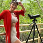 Jhendelyn Nuñez Instagram - Parque Nacional Manuel Antonio 🤩 - Un lindo recorrido por su selva, donde te encuentras con perezosos (mis fav😍), monos capuchino de cara blanca en peligro de extinción, playas de arena blanca, hasta cientos de especies de aves. 🤩 Si tiene pensado venir reserve con mucha anticipación, ya que no habían entradas para comprar en la página oficial hasta en 2 semanas más. Hay personas que compran las entradas para revenderlas en 60 a 80 USD y salen 18 USD en el sitio oficial. #manuelantonio #costarica🇨🇷 #parquenacionalmanuelantonio