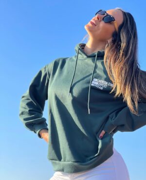 Jhendelyn Nuñez Instagram - 🌊 y ☀️ Una mezcla perfecta…

Si hablamos de playa, el mejor #outfit va acompañado de un lindo poleron 😍
Le dejo el ID: 11903715

Recuerden que con mi código JHEN tienen un 15% de descuento. 
(en las historias les dejare los códigos pendientes que me habían pedido 🫶)

#SHEINCyberday2023 #SHEINforall
 @sheinofficial @shein_chile