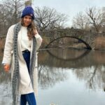 Jhendelyn Nuñez Instagram - Esta fue la última parada del viaje ! 🤩😍 Cómo les conté había venido hace algunos años, pero no conocía el Empire State y Central Park ! Hermosos ambos 🙌🏻 Dato: Por el retraso del vuelo llegamos sin maletas, pero habíamos dejado una al comienzo del viaje con ropa de invierno, yo antes de esto no tenía idea que se podían guardar. Así que 10/10 Usebounce.com Fueron 2 semanas y medias con fotos pa’ 3 meses 😂 Creo que ya les publiqué todos los datos, si tienen algún otro. Escríbame no más ❤️ #empirestatebuilding #centralpark #timesquare #newyork #eeuu🇺🇸