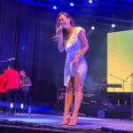Jhendelyn Nuñez Instagram – Temporada de eventos empresas y festivales municipales 🎉😍

Si bien me gusta trabajar en contenido digital, no hay comparación con tener contacto directo con el público 👨‍👩‍👧‍👦. Amo, son mis favoritos 😍🙌🏻🎤

Segunda jornada 🤩
Aniversario N180, Tocopilla ❤️
Gracias por todo, espero volver a verlos 😘

#eventos #municipalidad #aniversario #tocopilla