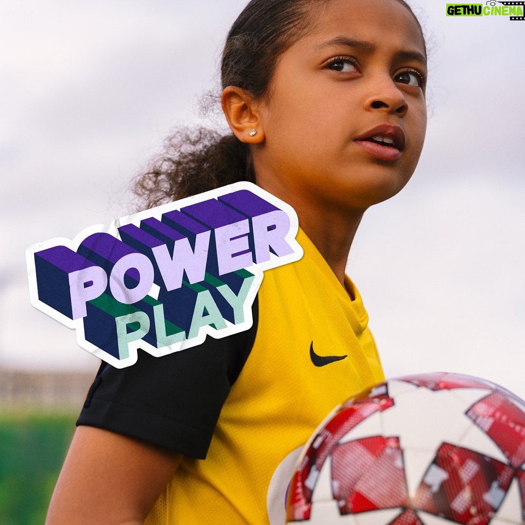 Jill Scott Instagram - AD There’s still time to apply for free Starling-sponsored kit as part of their Kick On mission! Did you know that 72% of girls and women’s grassroots clubs are still struggling to fund their kit? That’s where Starling wants to help. Plus, 56% of girls and women’s clubs have said they’ve had a hard time accessing pitches. Last year, Vicky Park Rangers made the news when they were kicked off the pitch they’d booked by a men’s team. That’s why Starling have created their Pitch Pack – it’s full of free resources like letter templates and social media guides to help you fight for pitch equality. Head to @StarlingBank and check out the link in their bio to apply for kit and download your Pitch Pack ⚽ T&Cs apply. #KickOnWithStarling