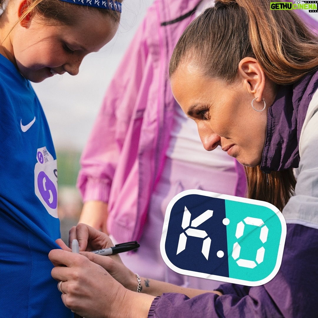 Jill Scott Instagram - AD There’s still time to apply for free Starling-sponsored kit as part of their Kick On mission! Did you know that 72% of girls and women’s grassroots clubs are still struggling to fund their kit? That’s where Starling wants to help. Plus, 56% of girls and women’s clubs have said they’ve had a hard time accessing pitches. Last year, Vicky Park Rangers made the news when they were kicked off the pitch they’d booked by a men’s team. That’s why Starling have created their Pitch Pack – it’s full of free resources like letter templates and social media guides to help you fight for pitch equality. Head to @StarlingBank and check out the link in their bio to apply for kit and download your Pitch Pack ⚽ T&Cs apply. #KickOnWithStarling