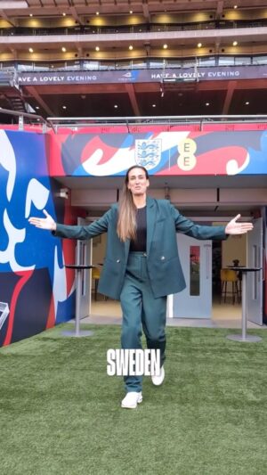 Jill Scott Instagram - There’s only one Wembley! 🤩

And there’s only one @jillscottjs8…😅