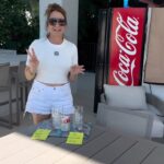 Jill Zarin Instagram - What is my FAVORITE at home ice? 🧊 watch to find out! You can’t beat good ice with a cold can of Diet Coke! Delicious! ❤️ #jillzarinhome #dietcoke #icechallenge #iceinflorida