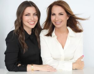 Jill Zarin Instagram - Every time either of us gets a haircut we need a new mother daughter photo shoot for our brand @shopjillandally . Which do you like better? 1 or 2? @fadilberishaphotography #happymothersday2024