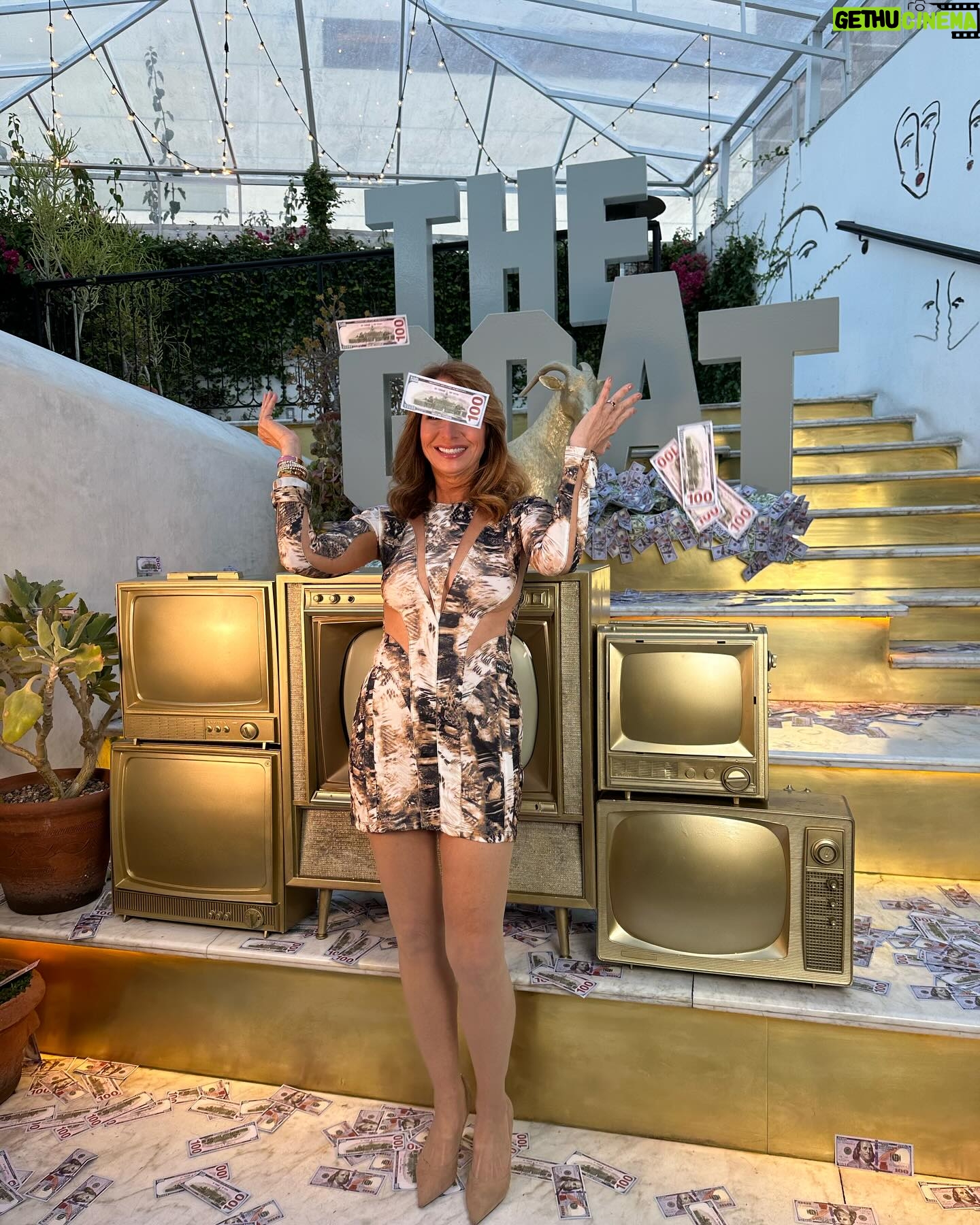 Jill Zarin Instagram - Had the best time at the premiere party for #TheGOAT 🐐 Which is now streaming the first episode on @primevideo YouTube channel!!! #realitytv #amazon #newshow #premierparty