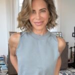 Jillian Michaels Instagram - I got asked if I do sprints - the answer is YES! Should you do sprints? Also yes! There are a whole host of reasons why, which is what we are going over in this video. We’re also going over sprinting alternatives that will still get you all the benefits. If you have any more questions for me, leave them in the comments beauties! 🙂 #vo2max #sprinttraining