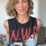 Jillian Michaels Instagram - Water retention - how do you manage it? And what’s the difference between water retention and bloat? Going over that in this vid! Of course, if you have chronic water retention, you should talk to your doctor first before trying anything else. #waterretention #bloat