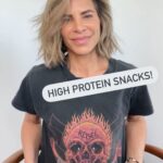 Jillian Michaels Instagram – High protein snacks! Here are my suggestions, but there are plenty of other options too 😉

-hard boiled eggs
-organic (important!) grass fed jerky (or any other kind of jerky you like)
-FRESHLY sliced organic deli meat
-nuts (I like @wonderfulpistachios but any nuts will do)
-edamame
-organic Greek yogurt
-organic cottage cheese (I love @good_culture )
-organic cheese
-hummus
-protein shakes (you guys know I love @alaya.naturals )

#highprotein #highproteinsnack
