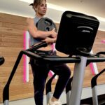 Jillian Michaels Instagram – Who’s ready to push the up button today 😏
If you’re gonna train – make it count.