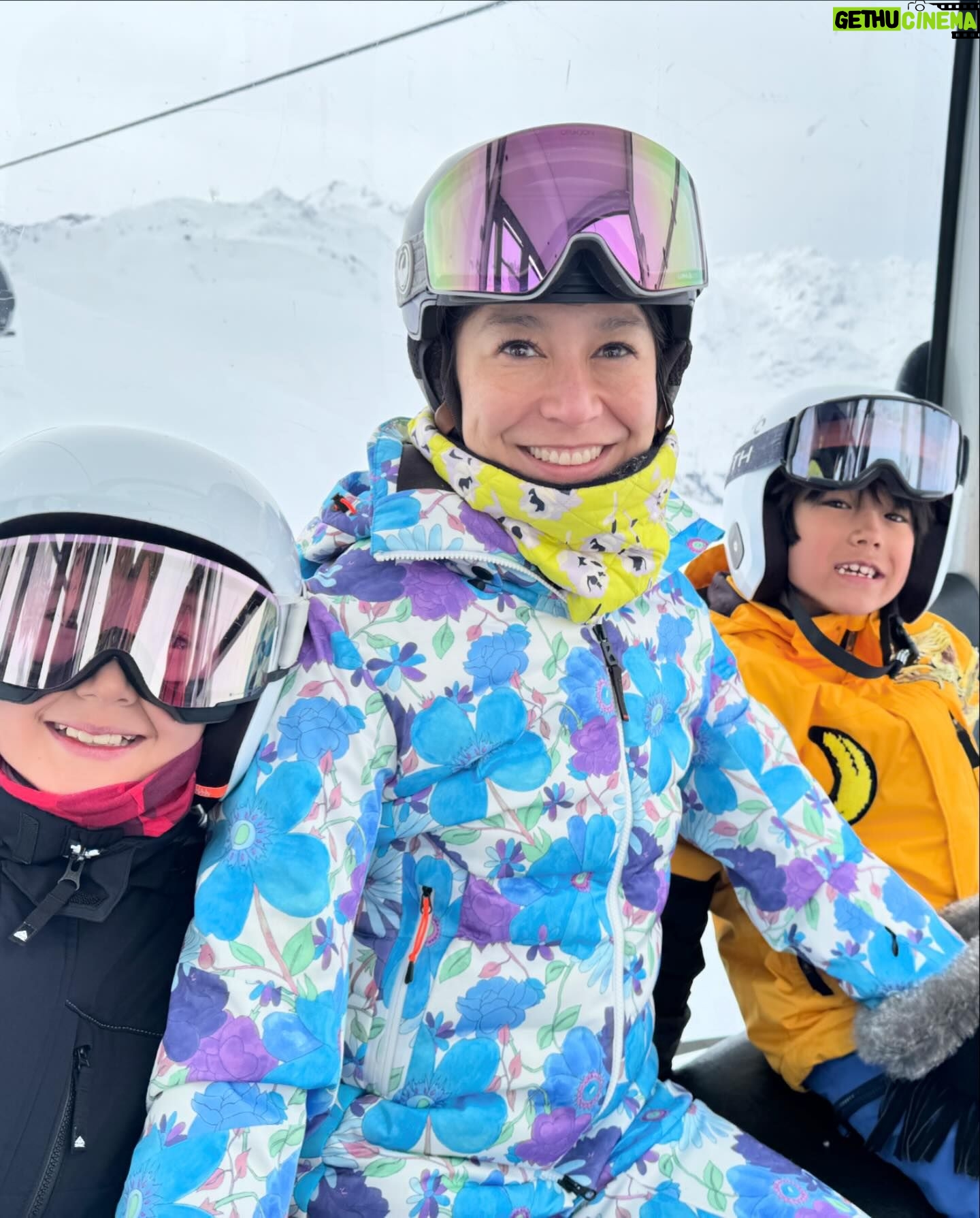 Jimmy Chin Instagram - Spring break full send Lots of shredding, climbing, friends, family and extreme amounts of fondue. I think we finally tired out the kids 😂 @chaivasarhelyi #chamonix #arlberg 1st 📸 by @kitdski