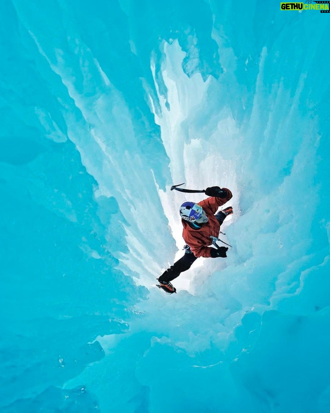 Jimmy Chin Instagram - @realwillgadd getting tubed in the Ghost, Alberta, Canada.