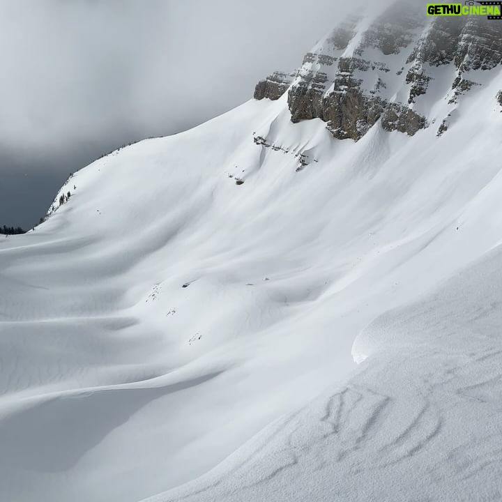 Jimmy Chin Instagram - Nice to hit the reset button on the way from LA to NY. It was quick and dirty but it worked! Thanks for a great day @chrisfigenshau @jimmyhartman @ian.walsh @oliviarjenkins ππΌ @jacksonhole #homesweethome