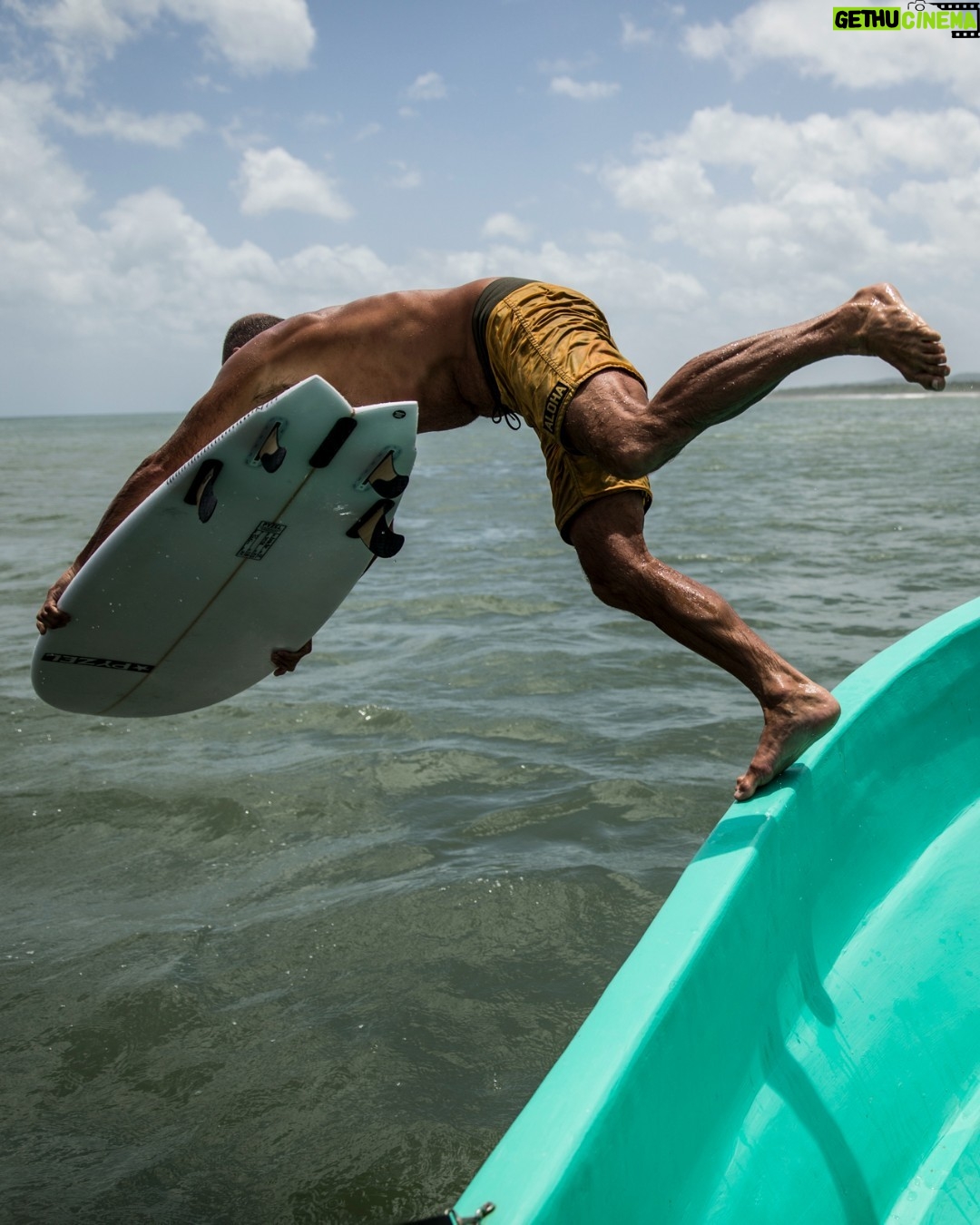 Jimmy Chin Instagram - Keepin' it simple with @jeffjohnson_beyondandback in Nicaragua back in 2019.
