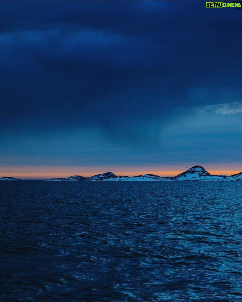 Jimmy Chin Instagram - Horizon lines. Labrador Sea, Greenland.
