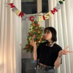 Jin Ji-hee Instagram - Sweet Cristmas🎅🏻🎄💝📱 with👨‍👩‍👧/👯‍♀️