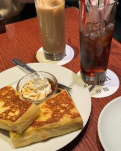 Jin Ji-hee Instagram - 🧁🍰☕️😋