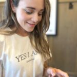 Jinger Vuolo Instagram - 🎶 Cause I'm a born again, resurrected sinner, been forgiven, Yes, I am 🤗