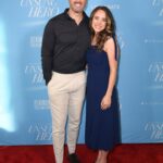 Jinger Vuolo Instagram - What an incredible evening @lionsgate for the screening of @unsungheromovie. My friend @imjoshwalsh produced it and did an excellent job! It’s so well done and such a captivating story. I loved the emphasis on prayer throughout the movie. Everyone needs to go see it! In theaters this week 🍿