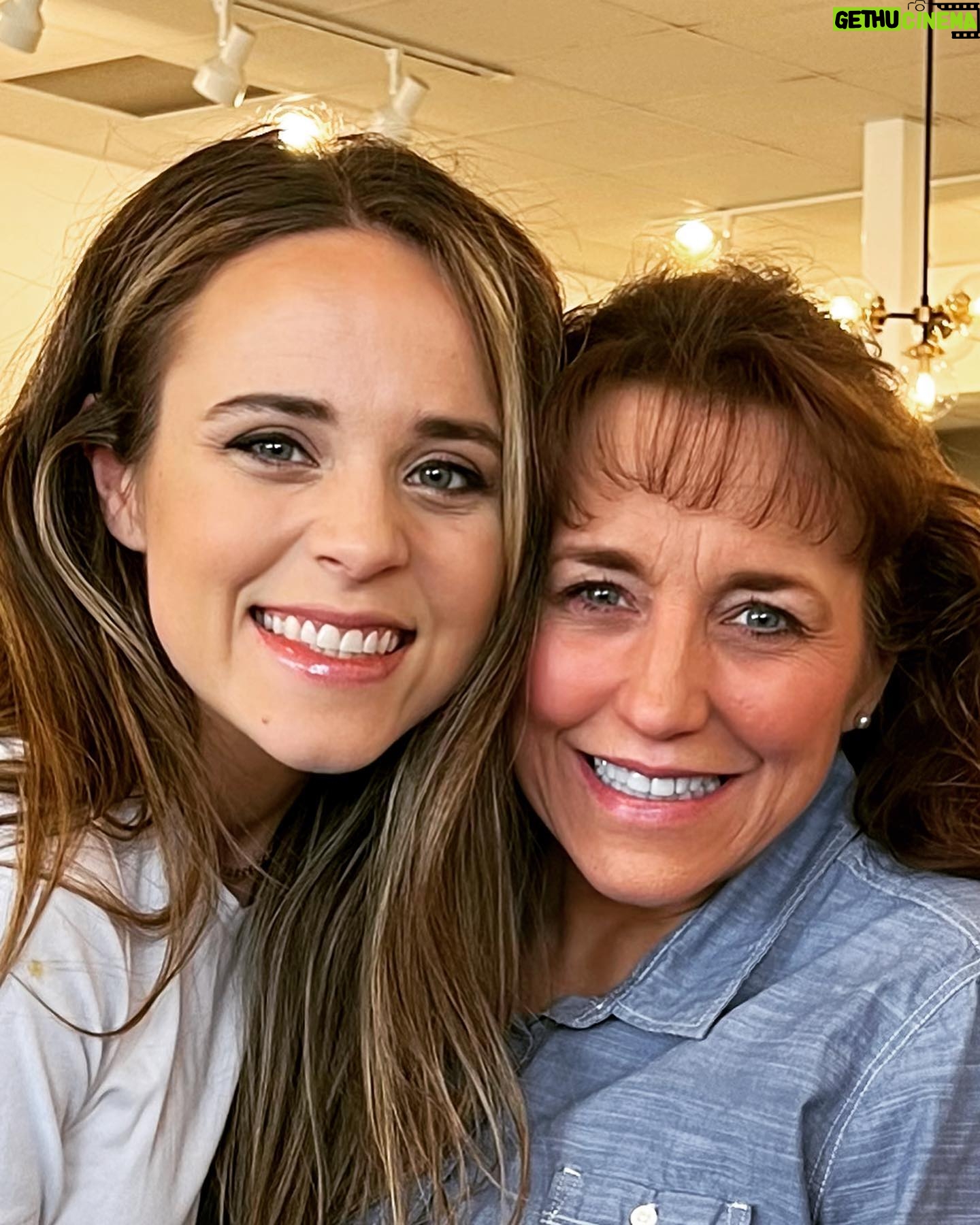 Jinger Vuolo - 133.5K Likes - We had the best time in Arkansas visiting my family. Girl time with all of my sisters and sweet mama, meeting some new nieces and nephews, eating lots of good food, and many late night conversations.