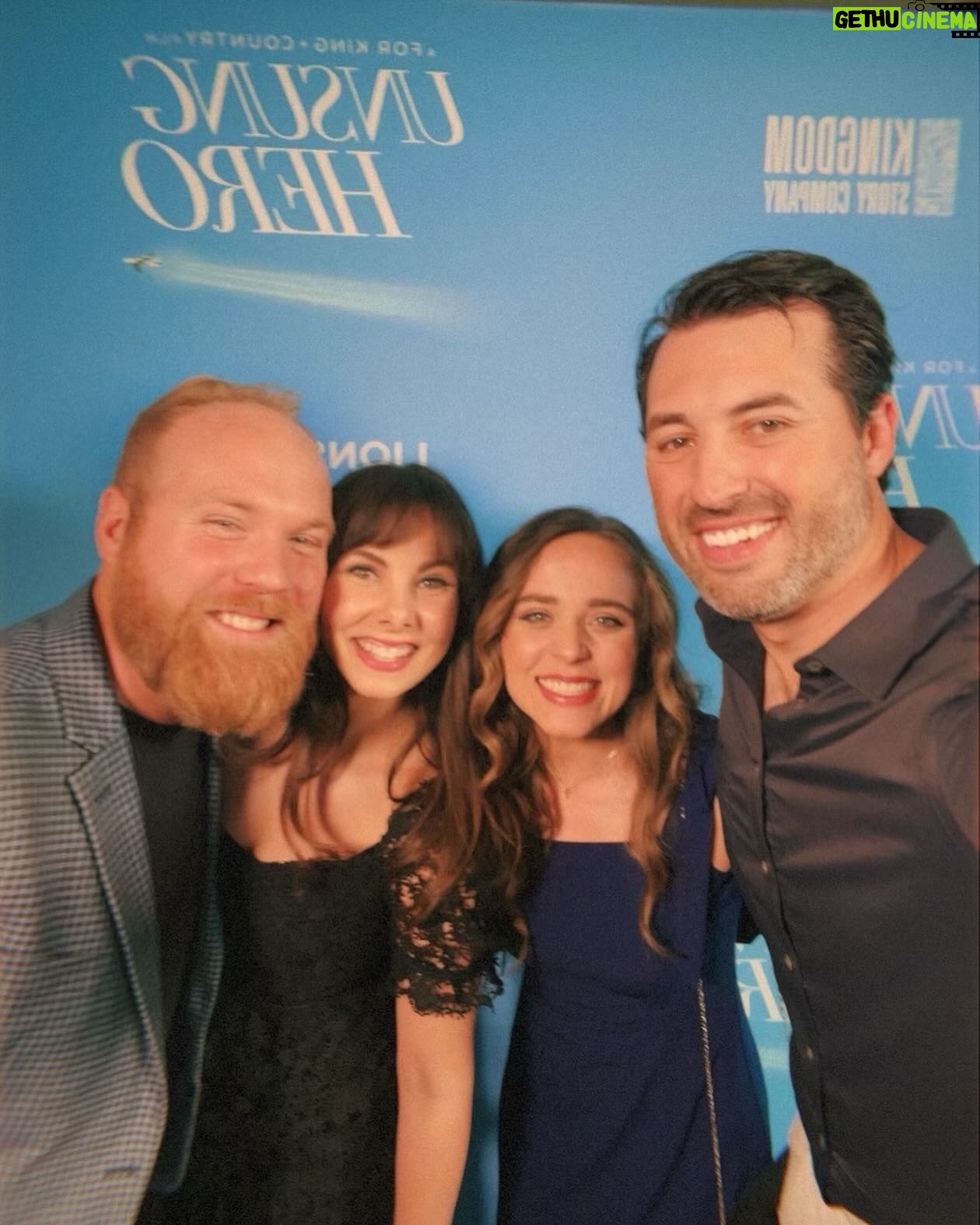 Jinger Vuolo Instagram - What an incredible evening @lionsgate for the screening of @unsungheromovie. My friend @imjoshwalsh produced it and did an excellent job! It’s so well done and such a captivating story. I loved the emphasis on prayer throughout the movie. Everyone needs to go see it! In theaters this week 🍿