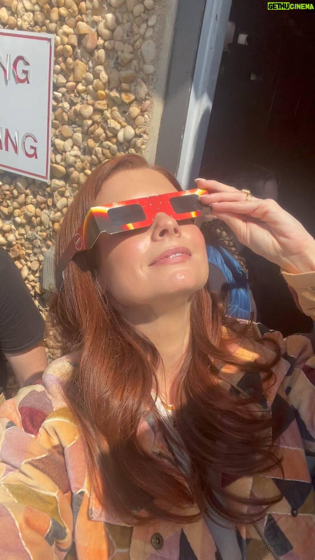JoAnna Garcia Instagram - @sweetmagnoliasnetflix Eclipse Break