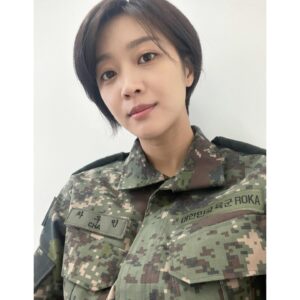 Jo Bo-ah Instagram - .
7개월동안 정말 행복했습니다.. 

우인이를 만날 수 있어 영광이었고,
좋은사람들과 좋은경험,추억들 
만들 수 있어 매순간이 감동이었습니다. 

그동안 군검사도베르만을 
시청해주시고 사랑해주신 모든 분들께 
진심으로 감사드립니다! 
단결!