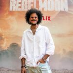 João Luiz Pedrosa Instagram - a programação da #CCXP me rendeu dias incríveis ao lado de pessoas incríveis 🥹💕 . . Foto: Reprodução/Netflix Brasil