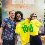 João Luiz Pedrosa Instagram - a programação da #CCXP me rendeu dias incríveis ao lado de pessoas incríveis 🥹💕 . . Foto: Reprodução/Netflix Brasil