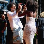 João Luiz Pedrosa Instagram - a programação da #CCXP me rendeu dias incríveis ao lado de pessoas incríveis 🥹💕 . . Foto: Reprodução/Netflix Brasil