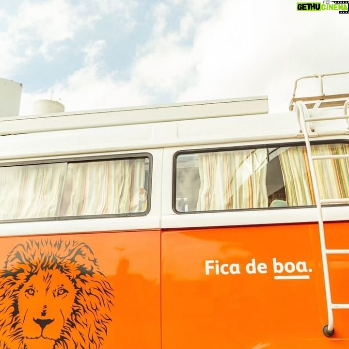 João Luiz Pedrosa Instagram - Que dia incrível junto com @chasleao na minha primeira vez curtindo o Coala Festival. Leão preparou um espaço incrível pra gente ficar de boa e dando uma relaxada. Tem espaço pra se revitalizar e recuperar o pique pra curtir cada momento aqui! Valeu @chasleao, amanhã tem mais! 🦁 #FicaDeBoa #CoalaFestival | *publicidade