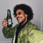 João Luiz Pedrosa Instagram - Heineken é a cerveja oficial da Celebration Tour in Rio 💚 O sabor inconfundível é o match perfeito para curtir música boa 🍻 @heinekenbr #HeinekenACervejaOficialdoTheCelebrationTourInRio #AprecieComModeração 🔞 | *publicidade
