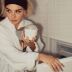 JoJo Instagram - 🤦‍♀️🤷‍♀️✨
