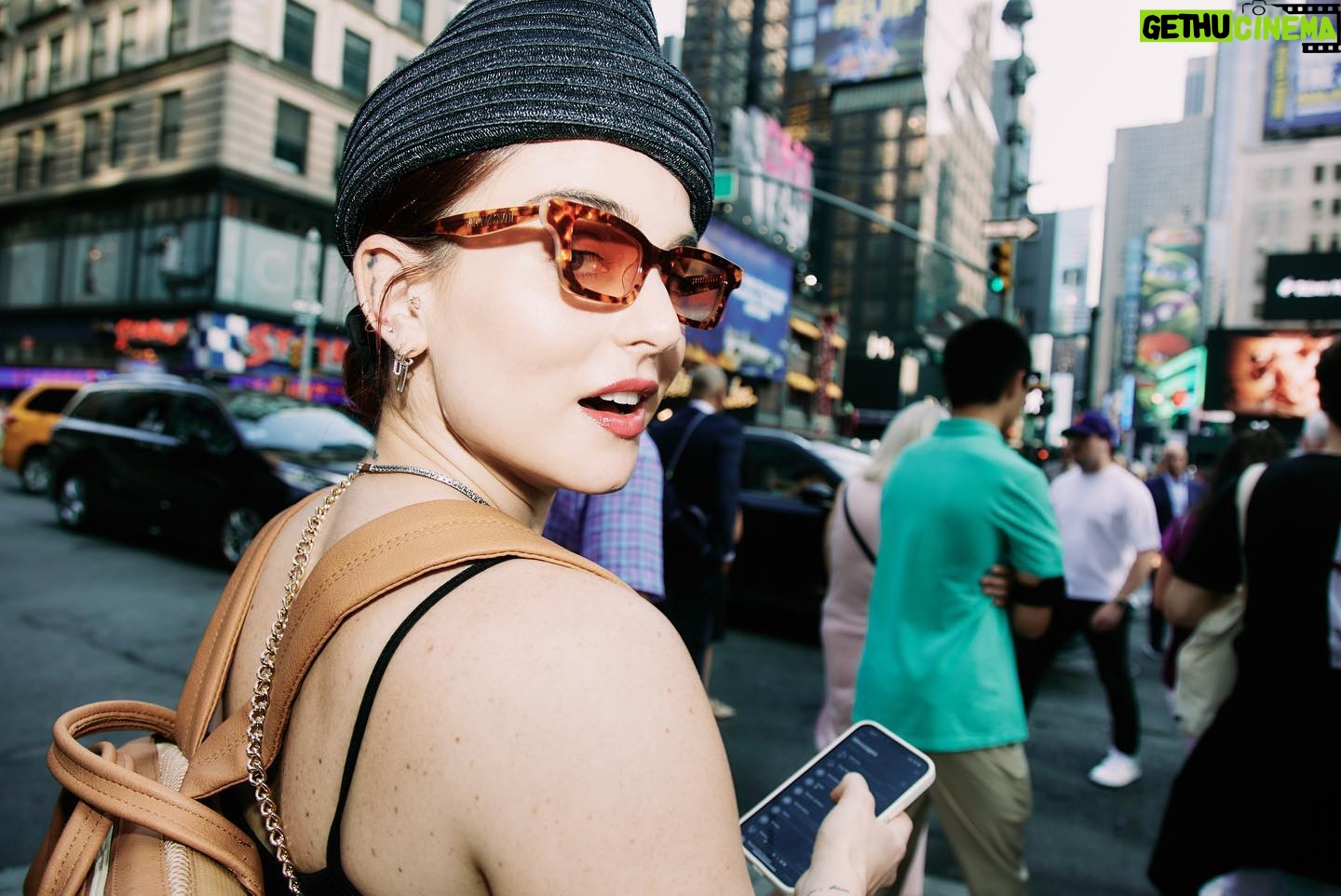 JoJo Instagram - In these NYC streets with my baby. If you know me you know Agapé. We’ve been rocking for 11 years since we met at Fur Baby Rescue, a shelter in downtown LA. She was just 6 mos old- scared of virtually everything and everyone. It was such a joy to watch her over time become so unafraid, so curious, and spirited. They say our animals and children are a reflection of us… and if that’s the case I’m very proud. From the park to the theatre to the studio to dinner & drinks on a patio… she’s always right by my side- being the good’est girl ever. Nothin’ quite like the love of a dog. The girls that get it get it. Thank you to @dario.de.leon for capturing these moments.