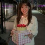 Jo Soo-min Instagram - 이제야 올리는 생일…🎂❤️ 축하해주신 분들 모두 너무 너무 감사드려용😊🤗🧚🏻‍♀️ 덕분에 행복한 생일이었어요🌞 #birthdaygirl 💐