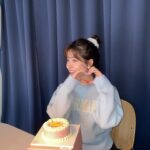 Jo Soo-min Instagram - 이제야 올리는 생일…🎂❤️ 축하해주신 분들 모두 너무 너무 감사드려용😊🤗🧚🏻‍♀️ 덕분에 행복한 생일이었어요🌞 #birthdaygirl 💐