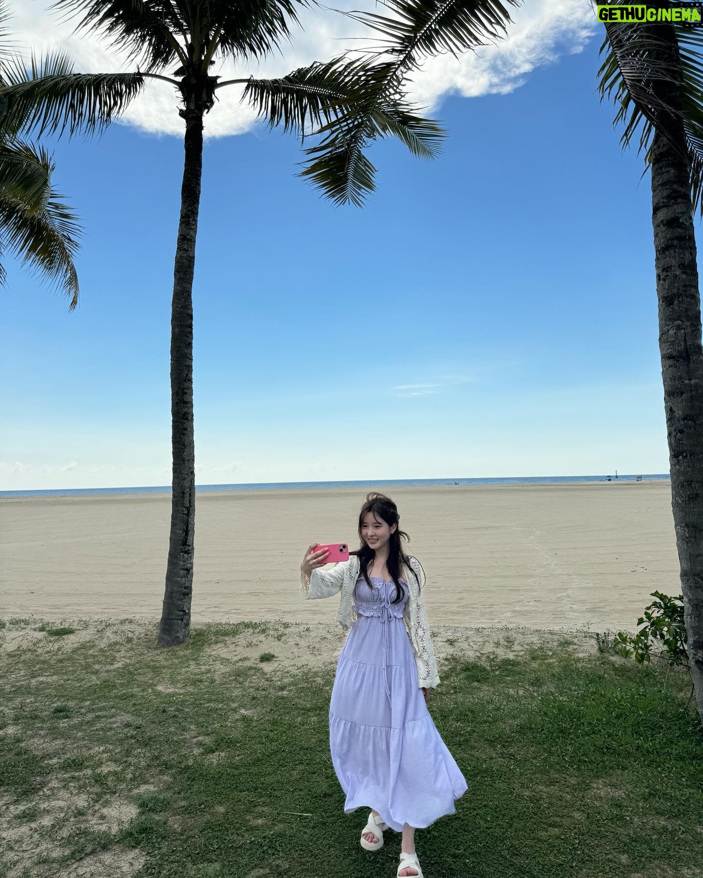 Jo Soo-min - 122.8K Likes - The sky is so blue🩵💙
