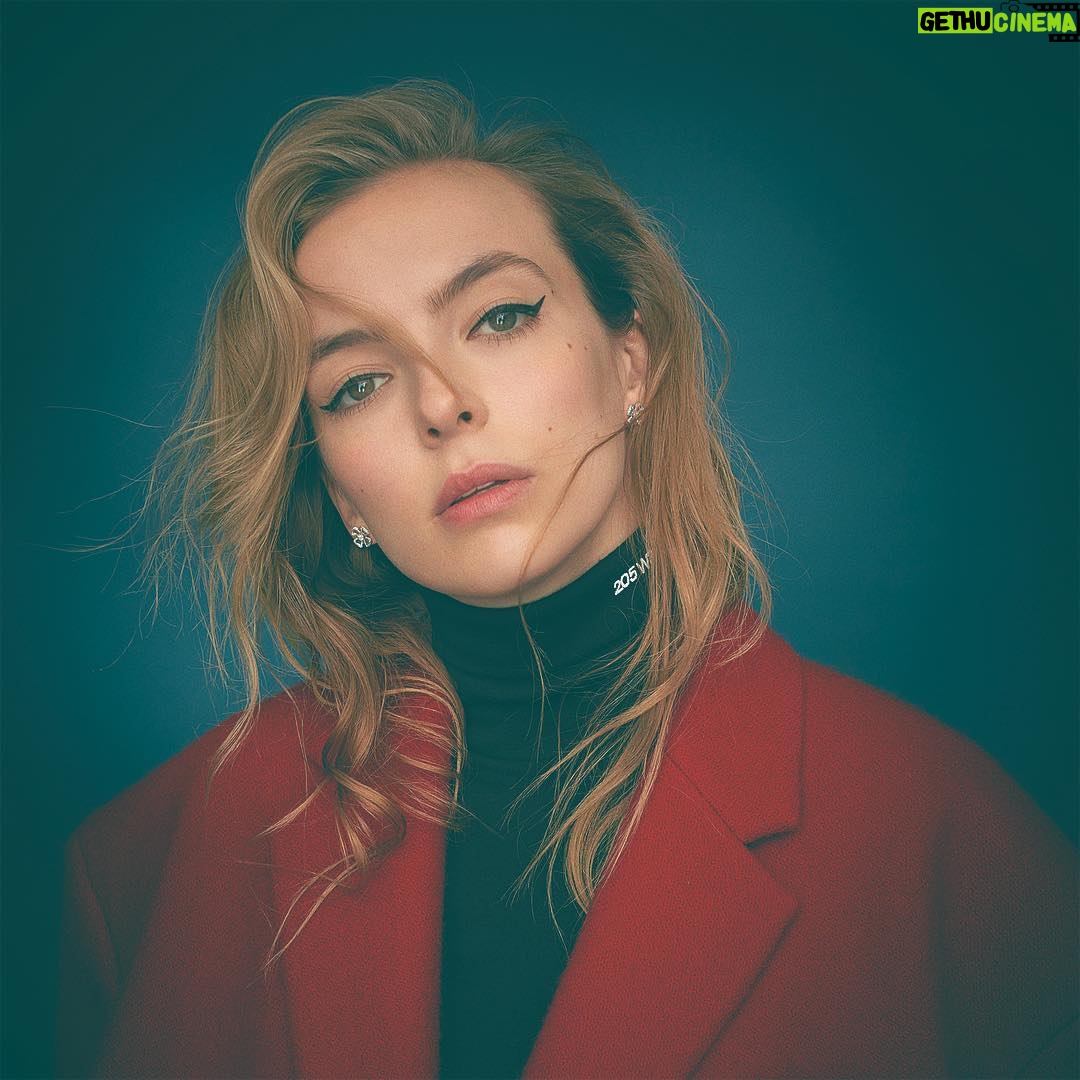 Jodie Comer Instagram - 🎸 @wonderland 🎸