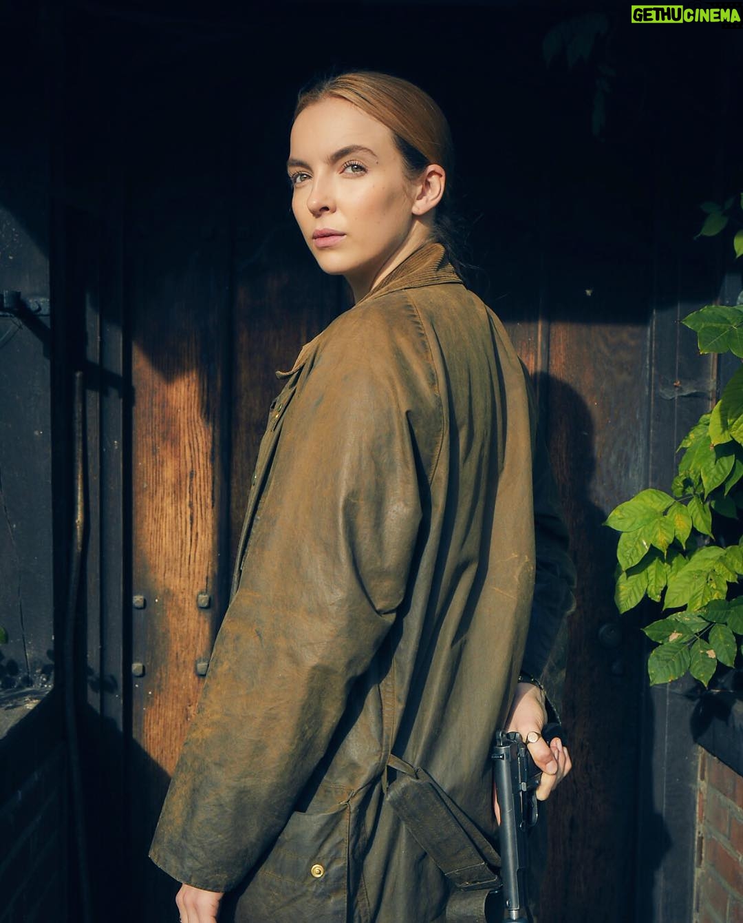 Jodie Comer Instagram - The species of the female is more deadlier than the male. 😼 Ep 5 tonight on @bbcamerica #killingeve