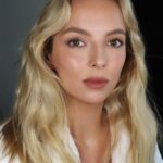 Jodie Comer Instagram – It’s been a great week talking about our firework of a film @freeguymovie. 

My skin always needs to be shown some care but especially now after being lucky to travel and having Villanelle knocking on my door (literally kicking it down)…She’s ready to go, so I have to be too.

I’ve said this before but my @noblepanacea Radiant Resilience Moisturizer from their Brilliant Collection really is my go to product. It’s been a staple in my routine, especially these last couple of weeks. It gives the best long lasting hydration and brightness whilst being held in the most convenient packaging for travelling. Your skin is left instantly nourished with no excess residue (which is a personal pet peeve of mine). Look after yourself while simultaneously looking after the planet! 

@elizabethsaltzman 
Hair: @jacobrozenberg 
Makeup: @hungvanngo prepping with @noblepanacea 
#NoblePanacea #TheBrilliantSkin