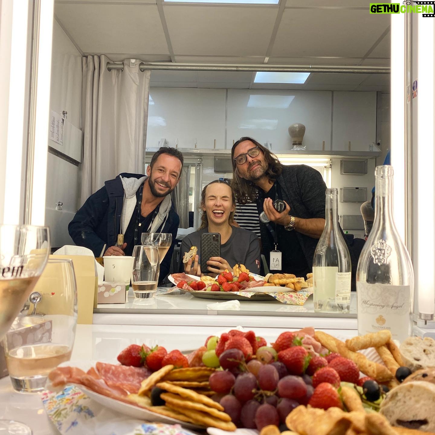 Jodie Comer Instagram - Such mixed emotions.... Ecstatic to have finished this movie given the circumstances, yet beyond sad to say goodbye to the most wonderful people. Many of them not pictured here but these 3 were trouble, the best kind! Thank you so much to the entire cast and crew. THE LAST DUEL ❤️