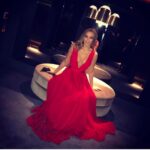 Jodie Comer Instagram – Congratulations to all the nominees and winners at @bafta tonight! @nisha_stylist @fabionogueira @justinejenkins – that smile is down to you guys ❤️ one happy girl! Thank-you @albertaferretti for a dress of dreams! X