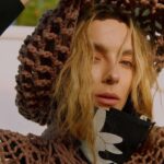 Jodie Comer Instagram - Loved this shoot so much! @ellemenfresh 🖤