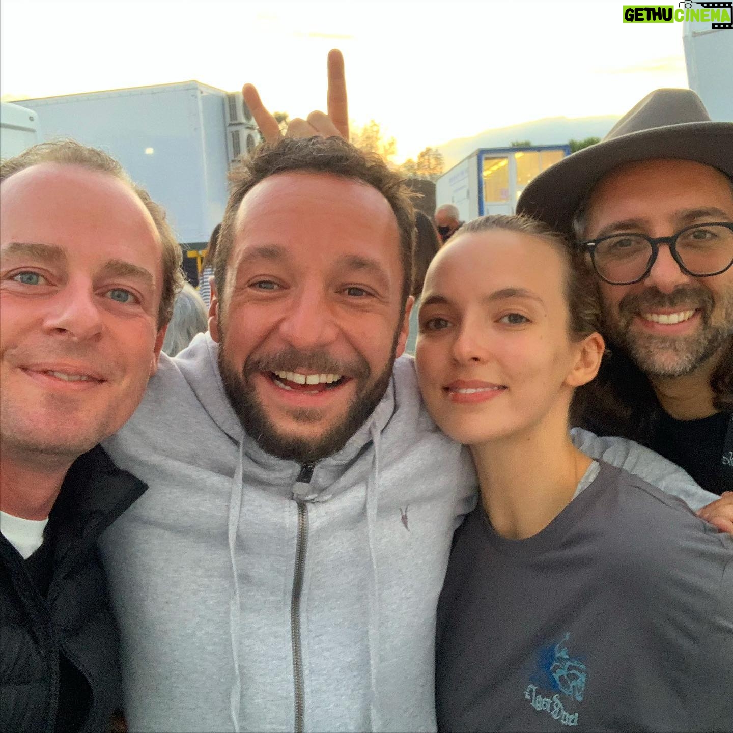 Jodie Comer Instagram - Such mixed emotions.... Ecstatic to have finished this movie given the circumstances, yet beyond sad to say goodbye to the most wonderful people. Many of them not pictured here but these 3 were trouble, the best kind! Thank you so much to the entire cast and crew. THE LAST DUEL ❤️