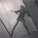 Jodie Comer Instagram - 🌪👉🏻 @teamsaltzman 👈🏻🌪| Pre tequila celebration and post. Thank you to the @royaltelevisionsociety for my award, I felt the love! 🔮🖤