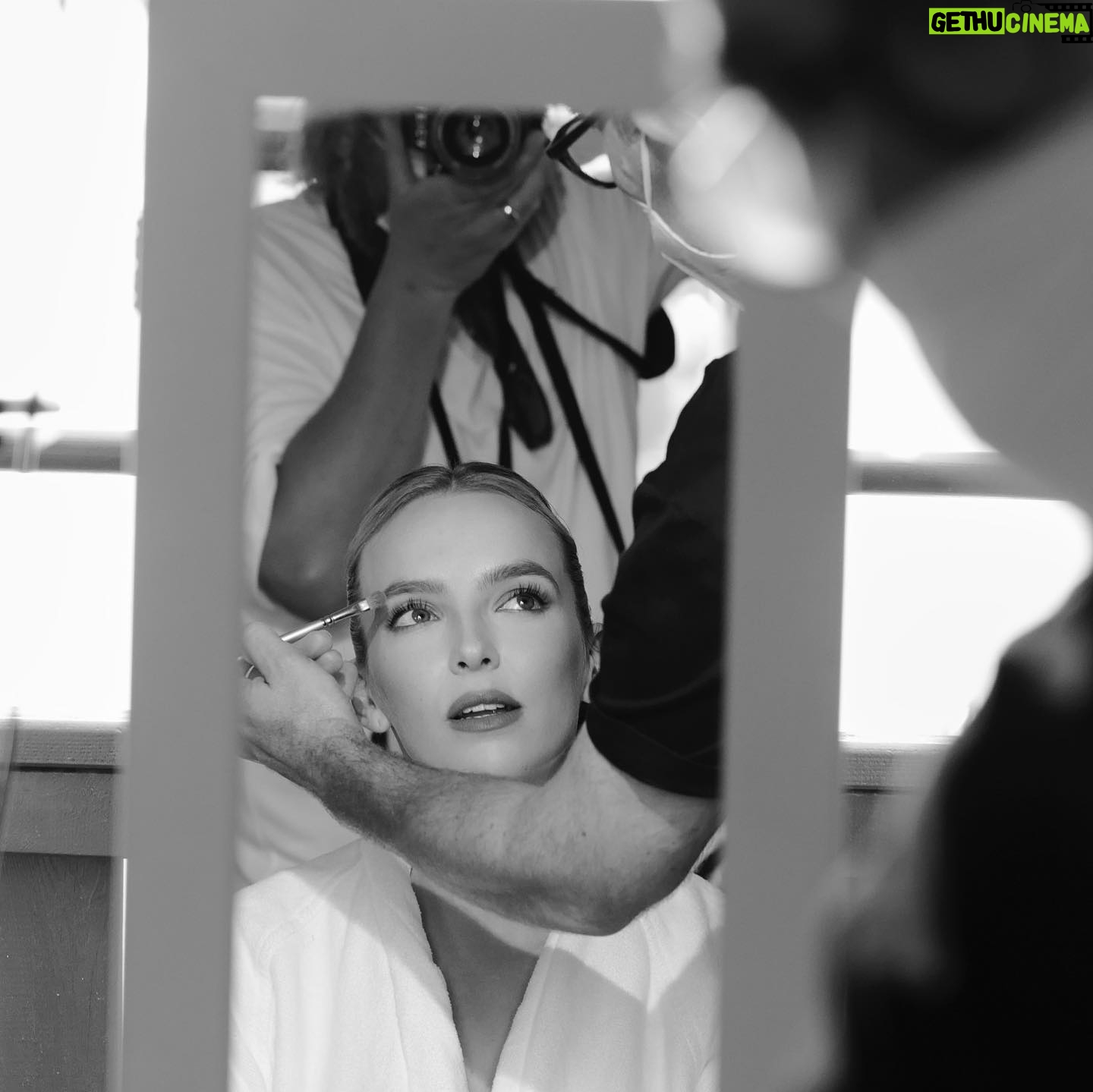 Jodie Comer Instagram - A little flashback to celebrating #thelastduel world premiere in Venice. Getting ready here with the ridiculously fun and talented @gregwilliamsphotography. Only 4 days left until #thelastduel is in cinemas, book your tickets now! X @20thcenturystudios