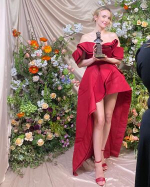 Jodie Comer Instagram - What a whirlwind.

We left our rehearsal room in New York for a 24hr trip back to London for the Olivier Awards. I want to thank every single person who made this day so special. 

To @elizabethsaltzman and Sarah Burton at @alexandermcqueen for making sure I had the dress of dreams. To @noblepanacea @babskymakeup @nailedbysg and @sammcknight1 for making sure I felt my best and to @anastasiaachilleos for always making sure my feet are firmly on the ground. ❤️🌱

So much joy. 

@janeepstein and @vrwpublicity I love you. 

Thank you @olivierawards