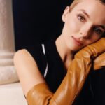 Jodie Comer Instagram - 🥨 PHOTOGRAPHY: @juliettecassidy STYLING: @hels_broadfoot HAIR: @jamesrowehair  MAKEUP: @florriewhitemakeup  NAILS: @rebeccajadewilson_nails  That Pre PORTER TLC @jasminavicoskin @vrwpublicity