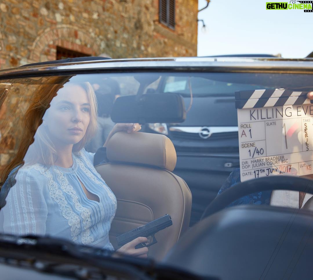 Jodie Comer Instagram - The day has finally arrived. @killingeve is premiering on @bbcamerica TONIGHT at 8pm! πͺπ©πΌπ€ (BTS on the very first day of filming, trying to play it cool and hide the nerves!)